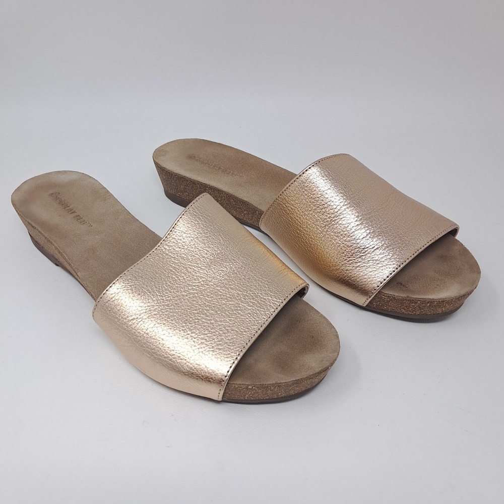 Chocolat Blu Viveca metallic rose gold slide platform sandals Leather Size 8